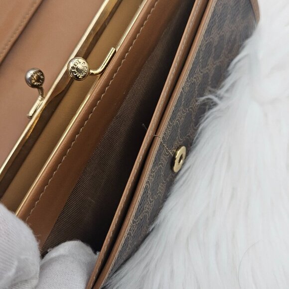 Celine  Macadam & Triomple Continental Wallet - Picture 15 of 17